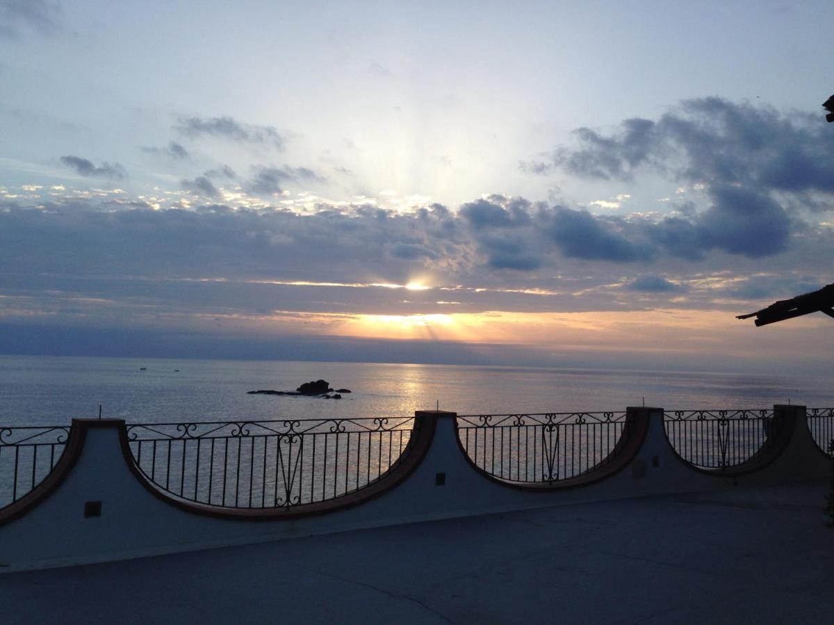Umberto A Mare 3* Forio di Ischia